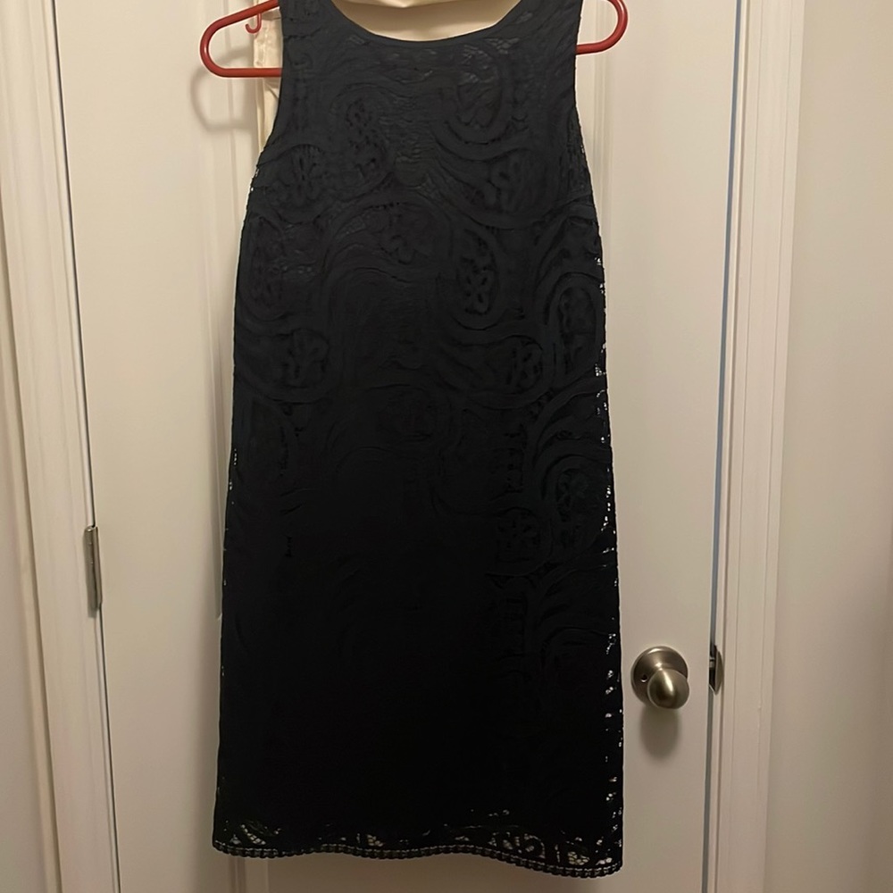 Women’s Brooks Brothers Navy Lace overlay dress. NWT. Size 4P